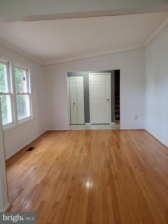 Building Photo - 12200 Lemar Ct