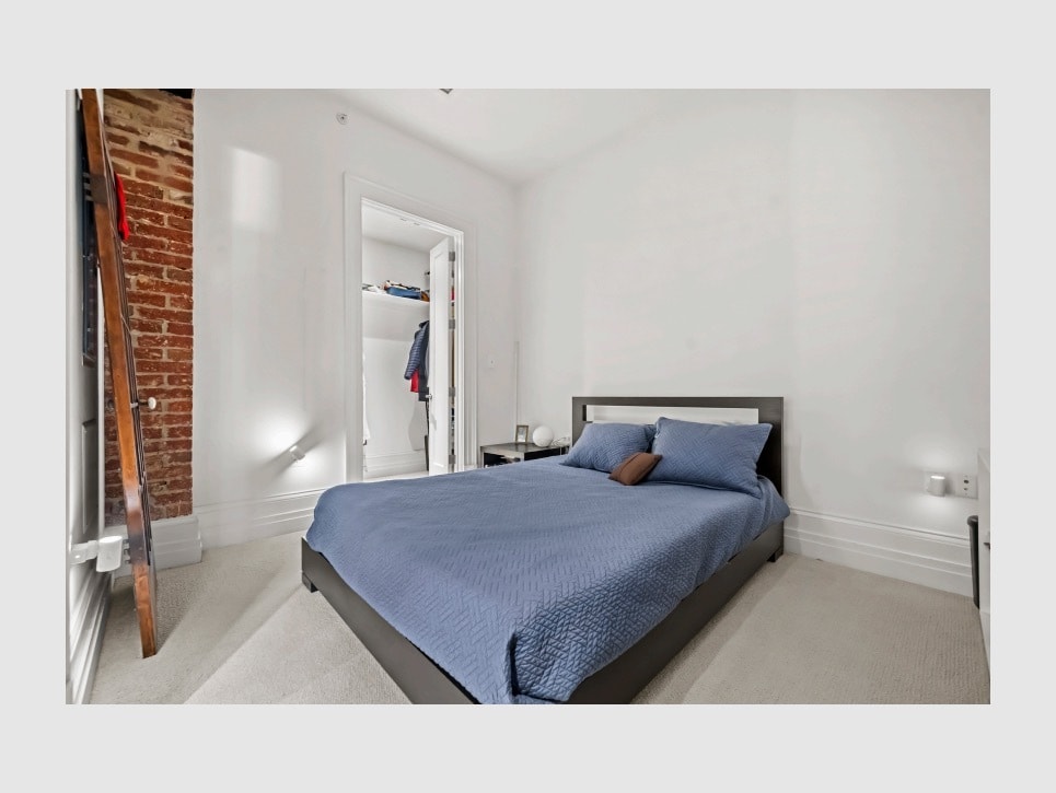 Building Photo - 901 D St NE