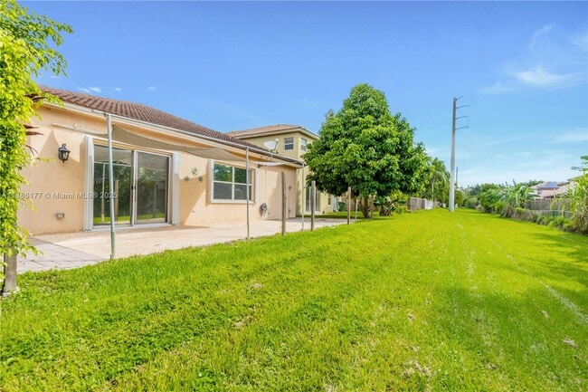 Building Photo - 4108 NE 22nd St