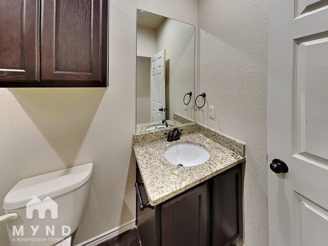 Building Photo - 209 Ragsdale Way