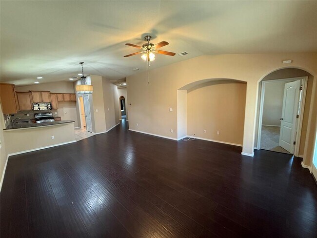Building Photo - 17429 Bridgefarmer Blvd