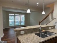 Building Photo - 908 Hall Station Dr