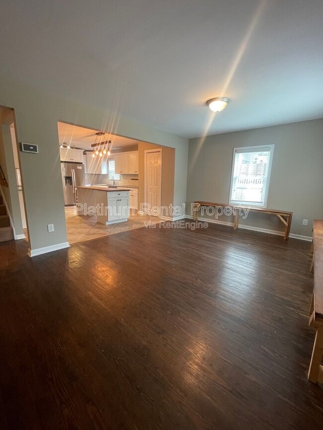 Building Photo - 2706 White Oak Dr