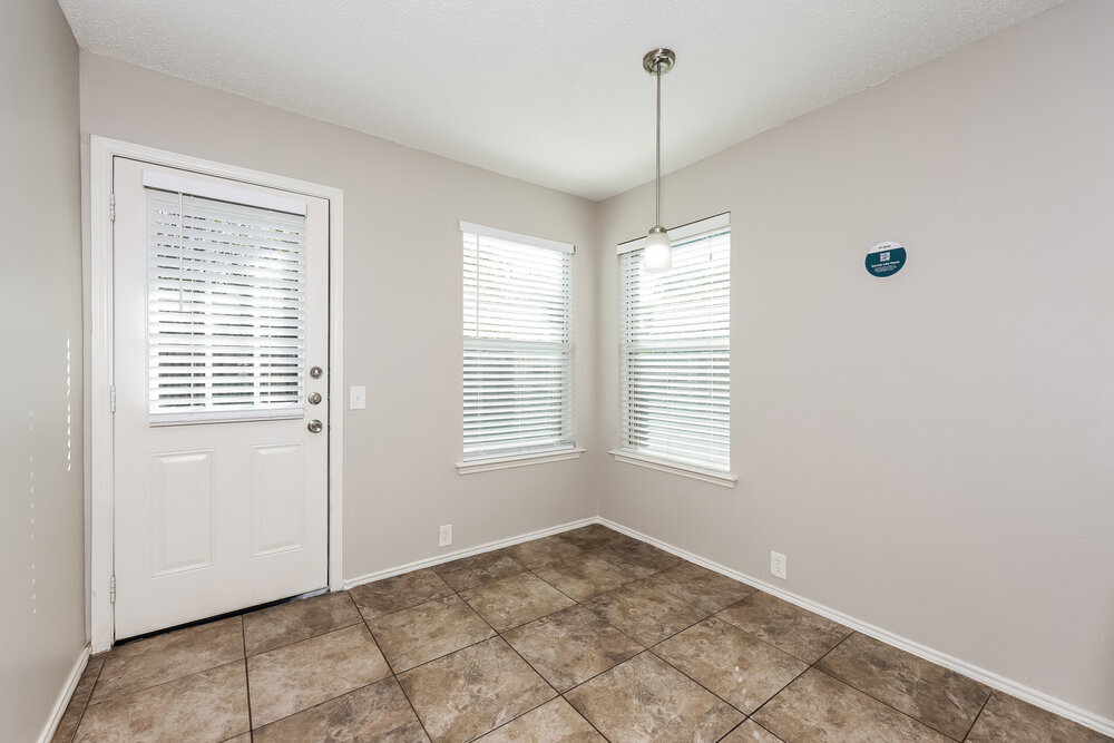 Building Photo - 8533 Tallahassee Ln