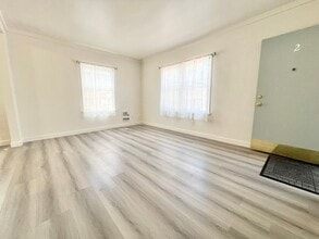 Building Photo - Charming Alamitos Beach 1-Bedroom Condo