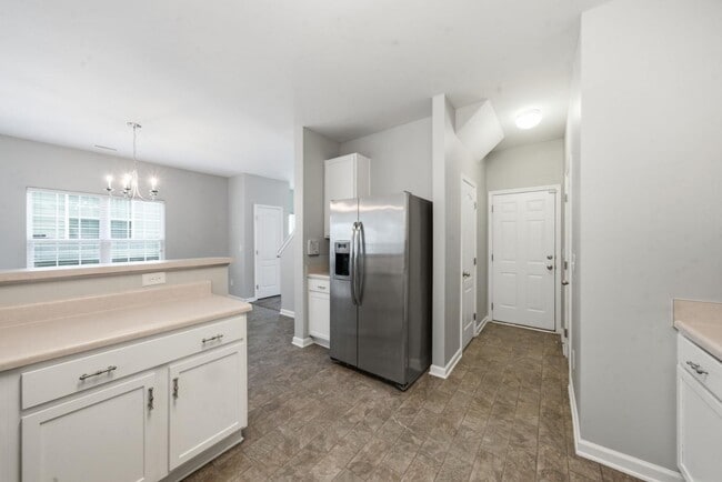 Building Photo - 3527 Londonville Ln