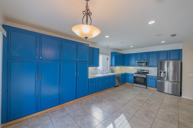 Building Photo - 3713 Steeple Way