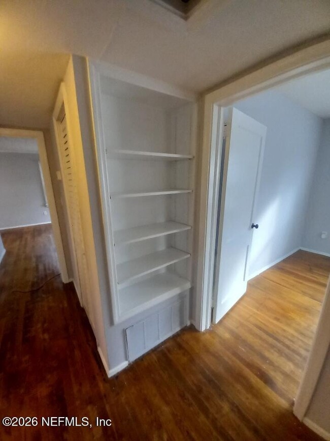 Building Photo - 3521 Ernest St