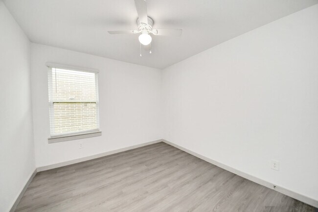 Building Photo - 7803 Golden Rubia Ln