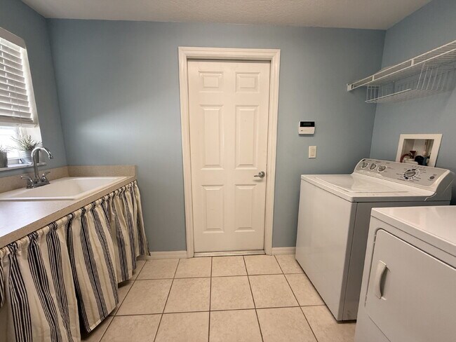 Building Photo - 7801 Brisbane Ct