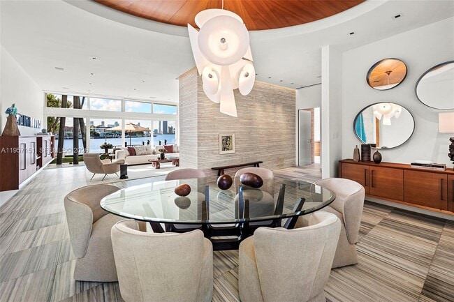 Building Photo - 244 W San Marino Dr