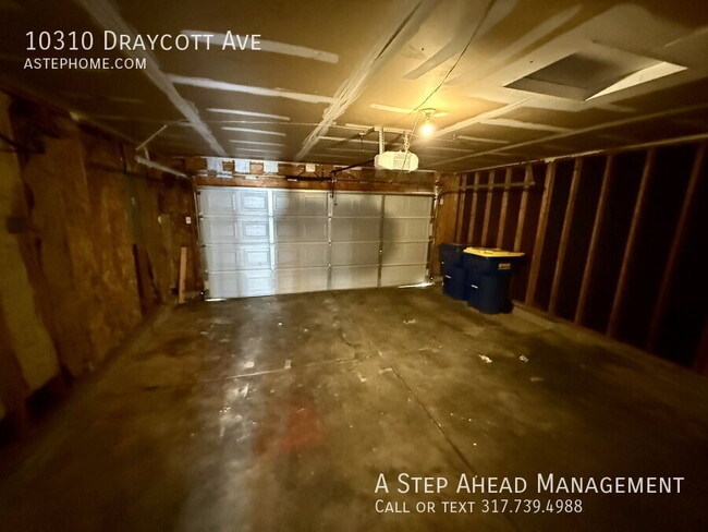Building Photo - 10310 Draycott Ave