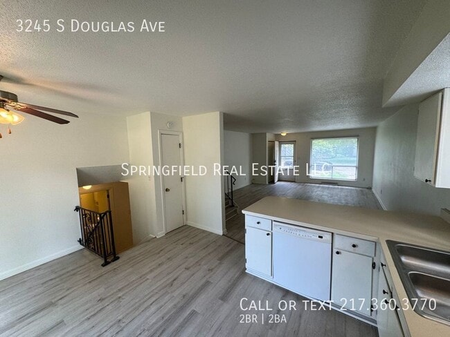 Building Photo - 3245 S Douglas Ave