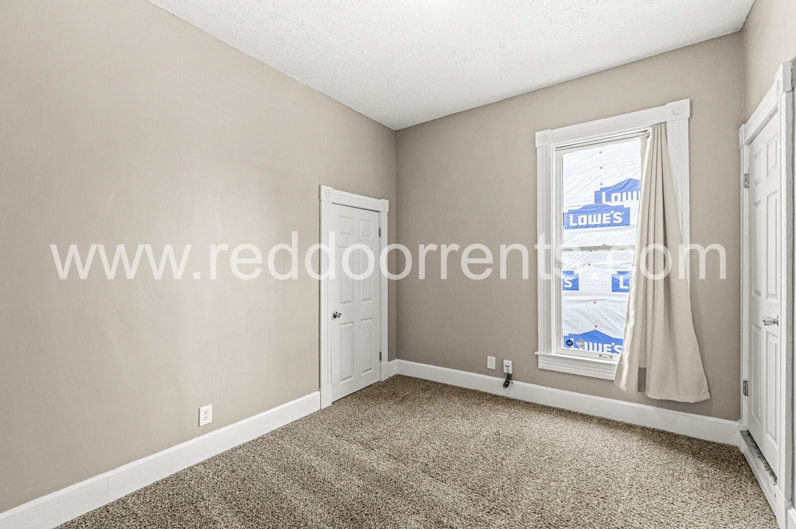 Building Photo - 2037 Bellefontaine St