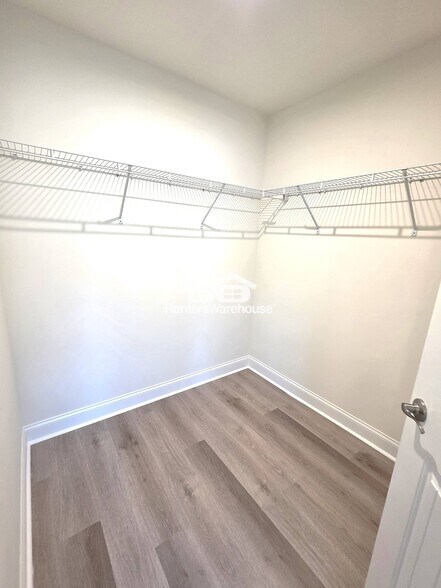Building Photo - 4441 Lord Joseph Ct