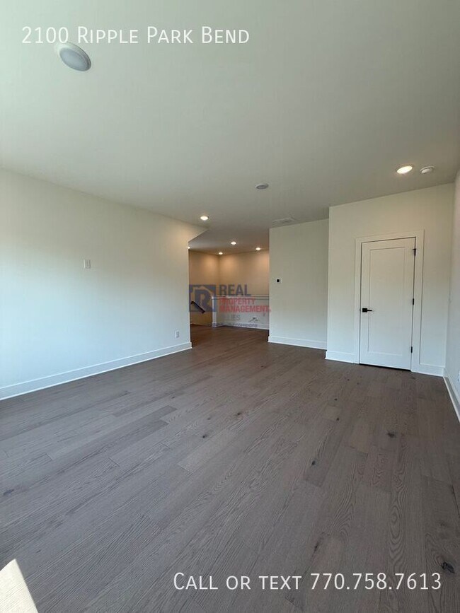 Building Photo - 2100 Ripple Pk Bnd