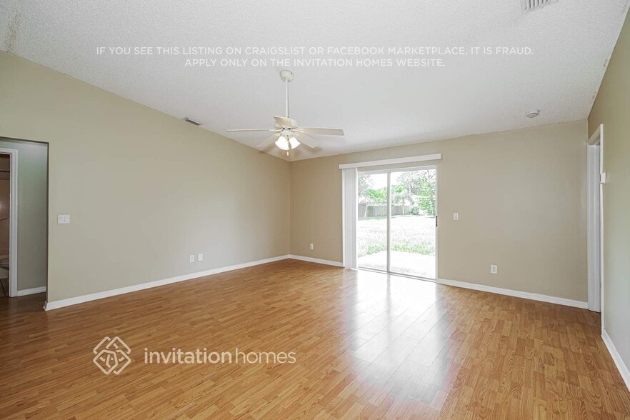 Building Photo - 1460 Casa Rd