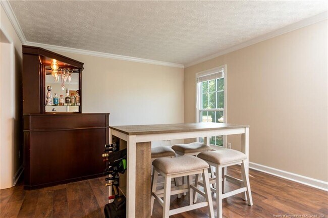 Building Photo - 3356 Quarry Dr