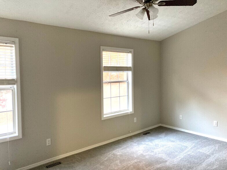 2nd bedroom - 1502 Queen Anne Ct