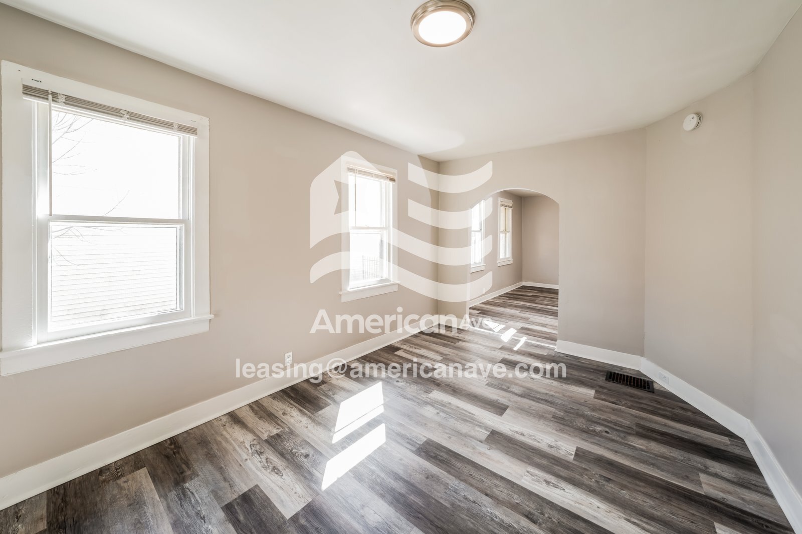 Building Photo - 709 W Broad St