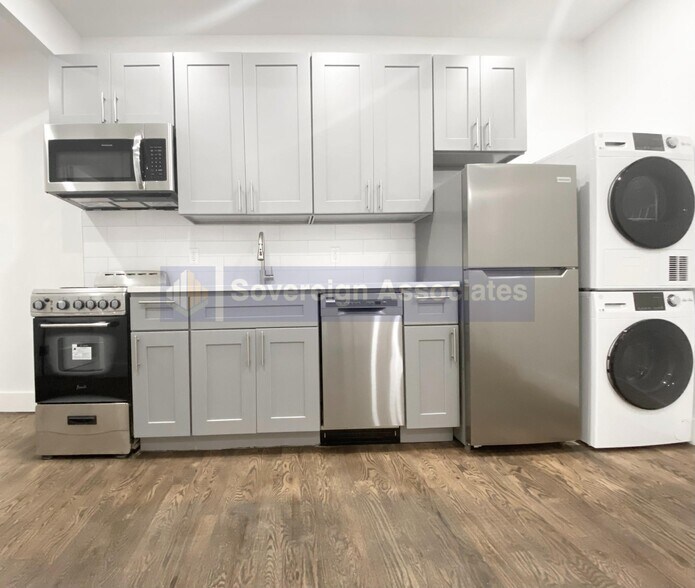 Building Photo - 3620 Broadway