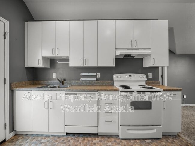 Building Photo - 4172 W Lakebridge Drive