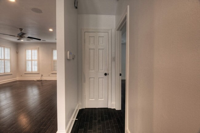 Building Photo - 5912 Auden St