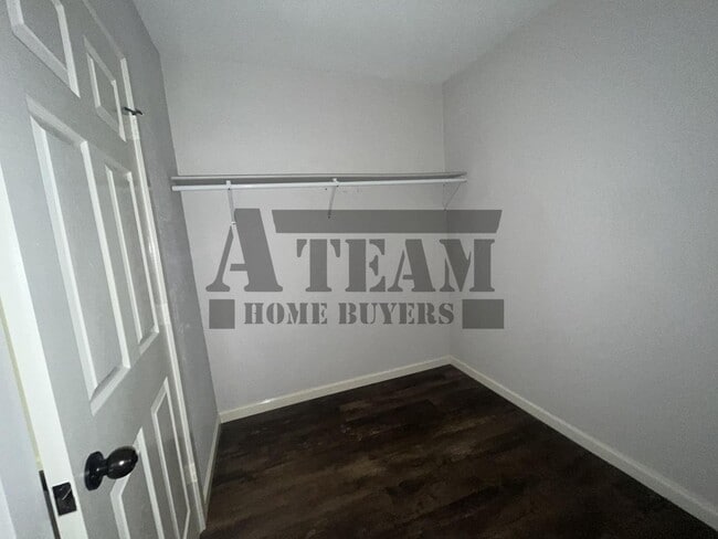 Building Photo - 3 Bed 1 Bath home for rent!