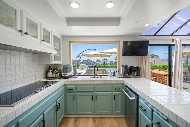 Building Photo - Experience Coastal Living at Its Finest in...