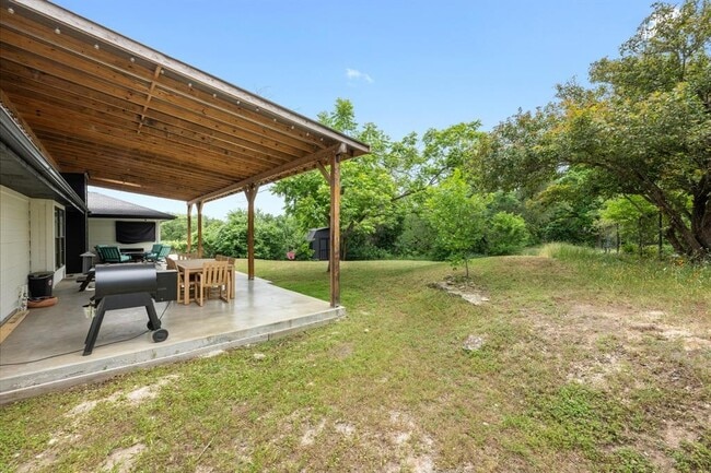Building Photo - 8307 Spring Valley Dr