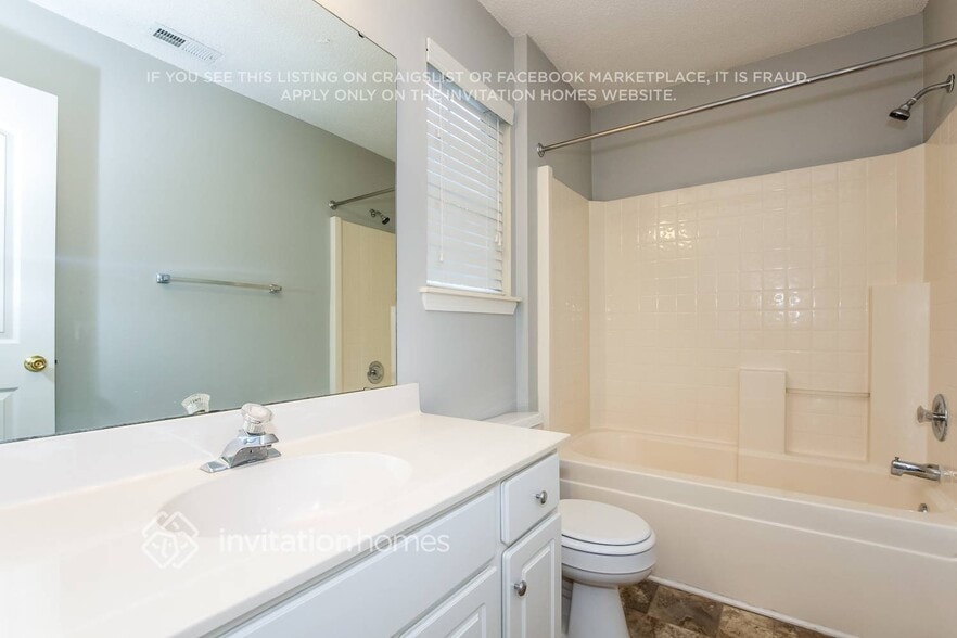 Building Photo - 8406 Galena View Dr