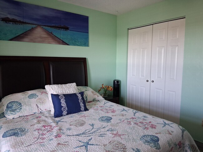 Building Photo - 2390 Ocean Shore Blvd