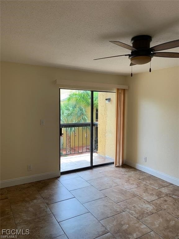 Building Photo - 2855 Winkler Ave