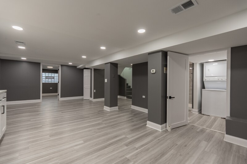 Building Photo - 4627 N Monticello Ave