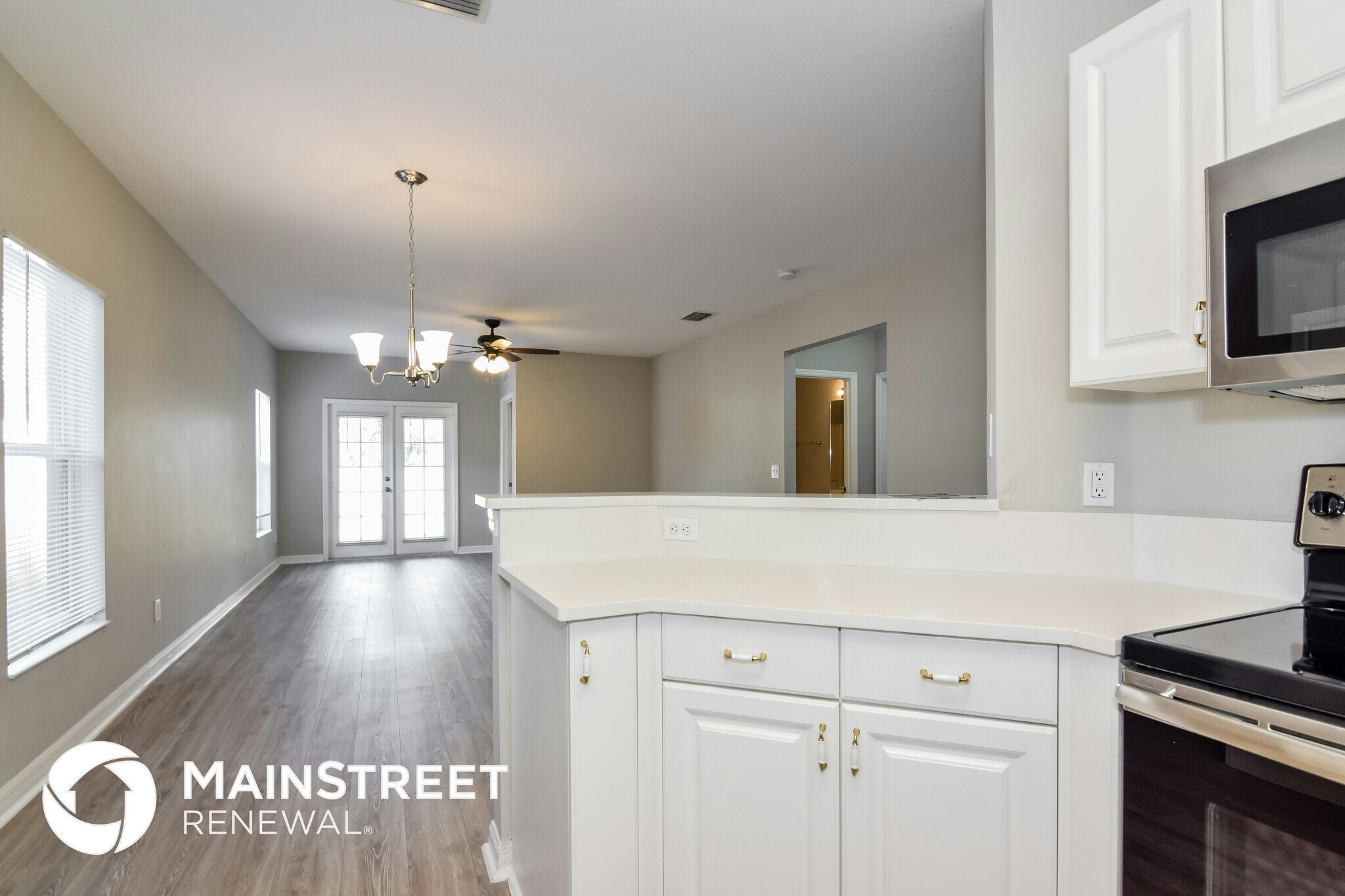 Building Photo - 1711 31st Ave E