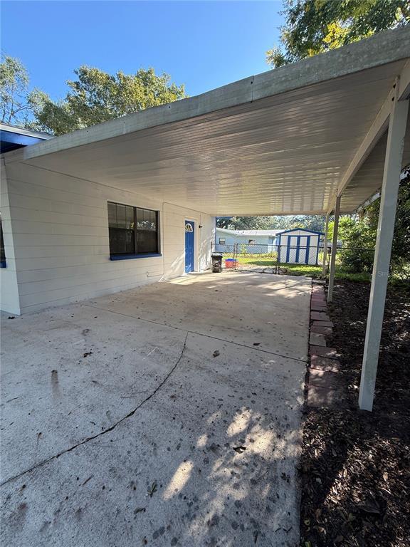 Building Photo - 4005 NW 21st Dr