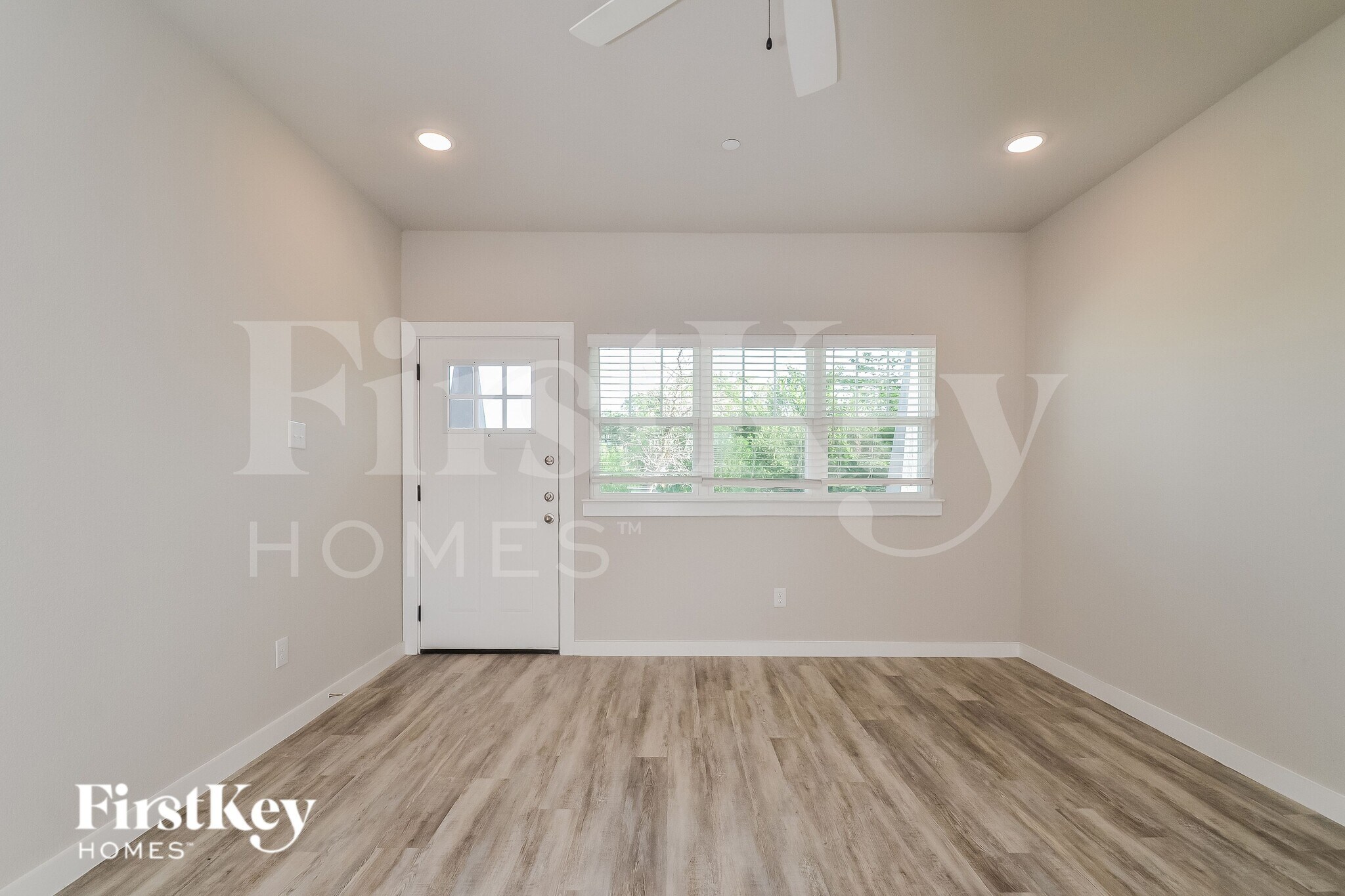 Building Photo - 342 Niki Dr
