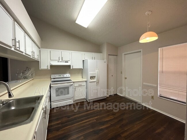 Building Photo - 4069 103rd Ave