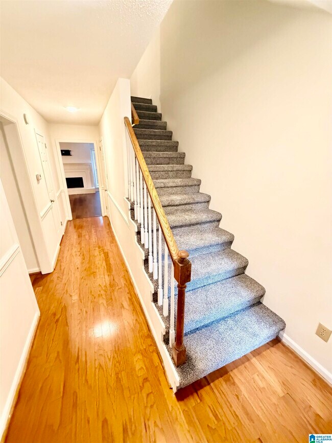 Building Photo - 303 Chase Plantation Cir