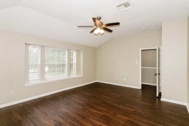Building Photo - 3807 Wildhawk Dr