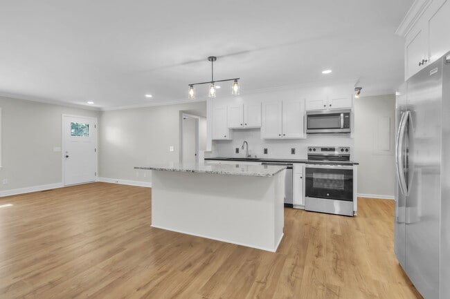 Building Photo - 118 Whitmire Rd