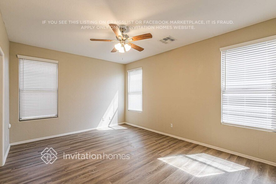 Building Photo - 6826 S 30th Ln