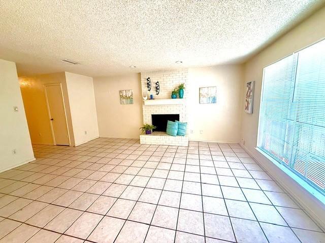 Building Photo - 627 Overlook Ct