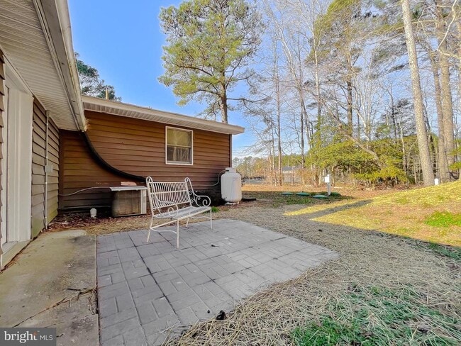 Building Photo - 18937 McKays Cove Ln