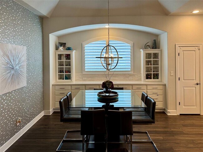 Building Photo - 104 Fort Hood Ln