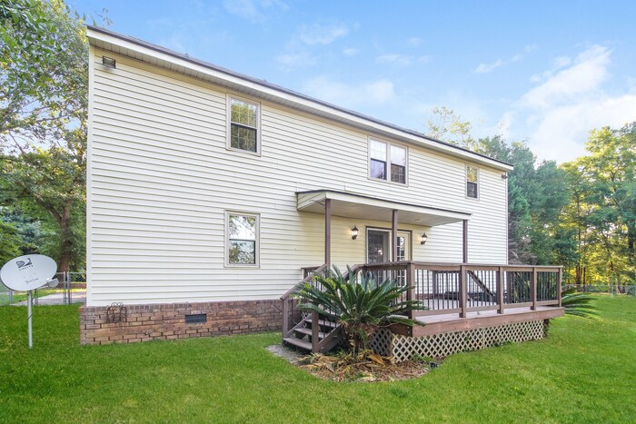 Building Photo - 225 Tucker Rd