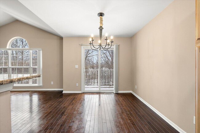 Building Photo - 15915 Morningside