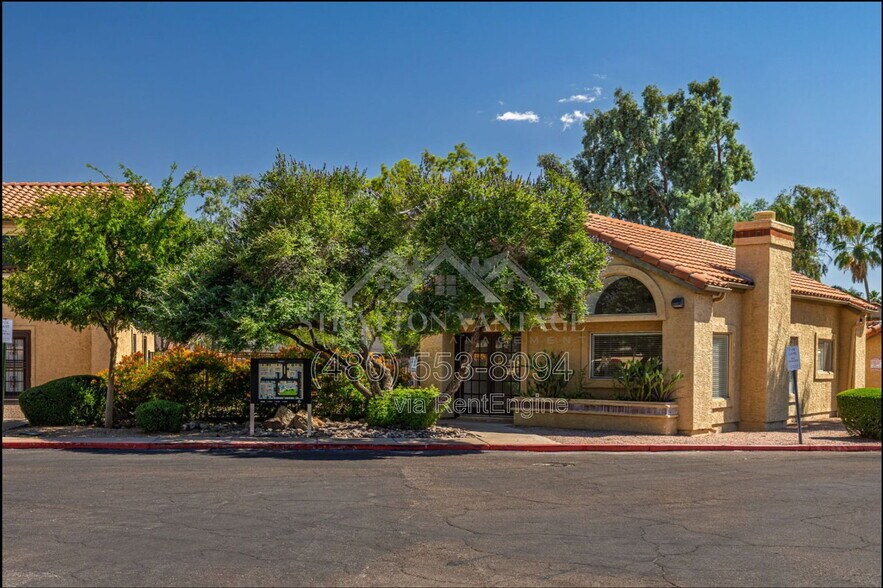 Building Photo - 653 W Guadalupe Rd