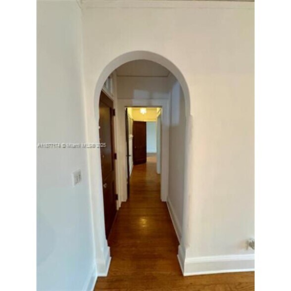 Building Photo - 3224 Biscayne Blvd