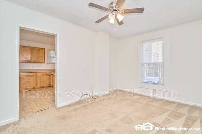 Building Photo - 112 W Seaview Ave